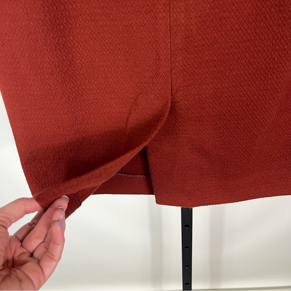 Ann Taylor Textured Pencil Skirt Size 8 - Picture 4 of 8